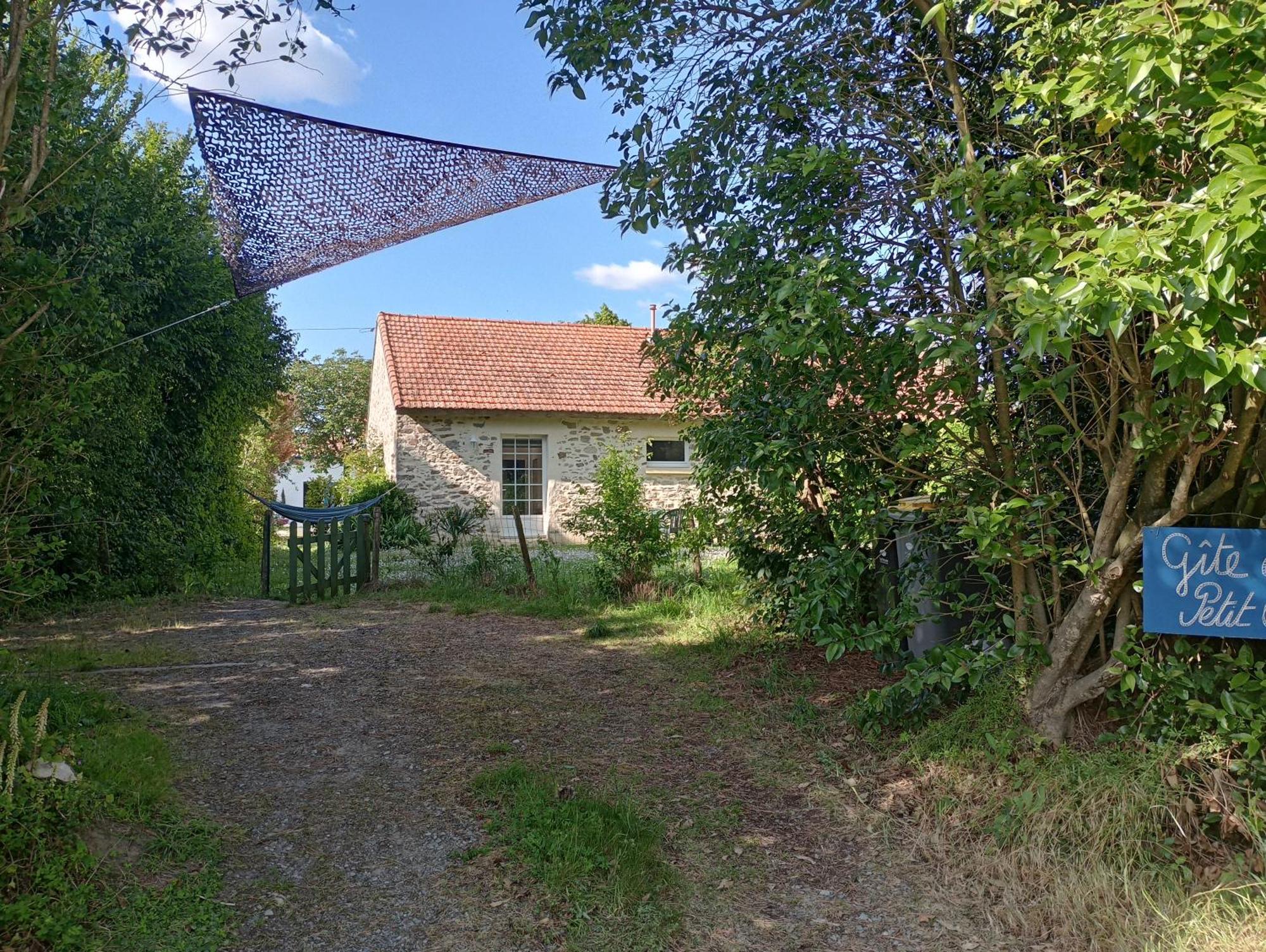 Gite Du Petit Gue Frossay Ruang foto